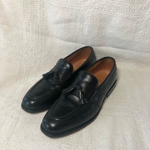 Allen Edmund dress shoes